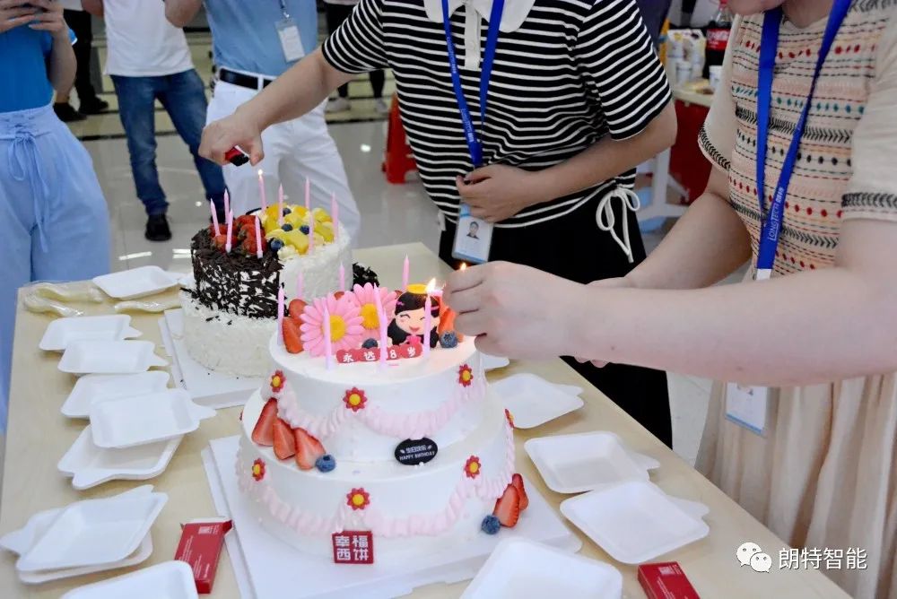 员工生日会|一岁一礼，，，，，，温暖相随